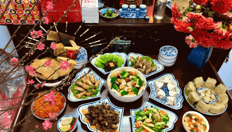 Mẫm cỗ cúng giao thừa